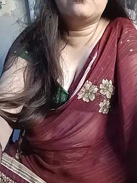 Snapshot of naughtymadam chatting on July 4, 5:36 am naughtymadam online show from July 4, 5:36 am