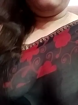 naughtymadam online show from December 2, 4:26 am