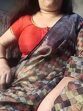 Snapshot of naughtymadam chatting on May 17, 5:29 am naughtymadam online show from May 17, 5:29 am