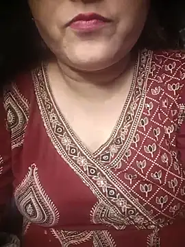 Snapshot of naughtymadam chatting on June 26, 6:19 am naughtymadam online show from June 26, 6:19 am