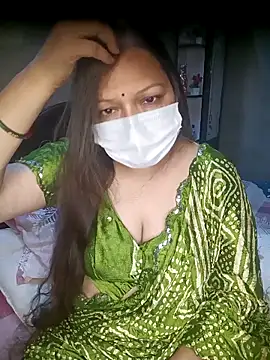 Snapshot of naughtymadam chatting on May 6, 5:22 am naughtymadam online show from May 6, 5:22 am