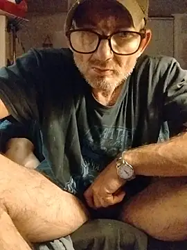 Snapshot of ROBERT0516 chatting on November 12, 5:00 am ROBERT0516 online show from November 12, 5:00 am