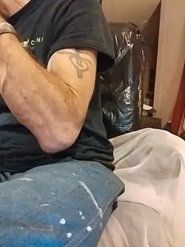 ROBERT0516 online show from June 4, 3:55 am
