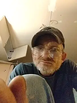 Snapshot of ROBERT0516 chatting on November 22, 10:19 pm ROBERT0516 online show from November 22, 10:19 pm