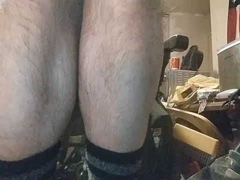 Snapshot of ROBERT0516 chatting on December 21, 7:10 am ROBERT0516 online show from December 21, 7:10 am