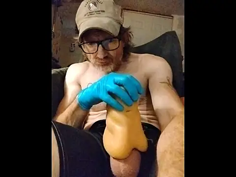 Snapshot of ROBERT0516 chatting on October 18, 9:33 am ROBERT0516 online show from October 18, 9:33 am