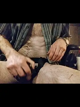 Snapshot of ROBERT0516 chatting on March 3, 7:37 am ROBERT0516 online show from March 3, 7:37 am