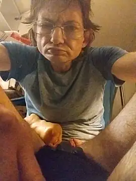 Snapshot of ROBERT0516 chatting on October 26, 12:49 pm ROBERT0516 online show from October 26, 12:49 pm