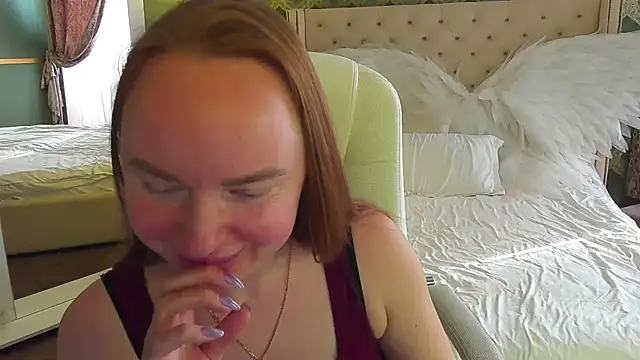 MiaRedFox online show from March 6, 12:41 pm