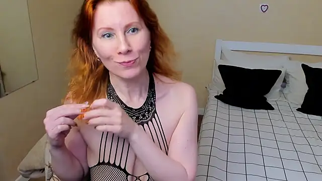 FoxySophia online show from September 19, 3:43 am