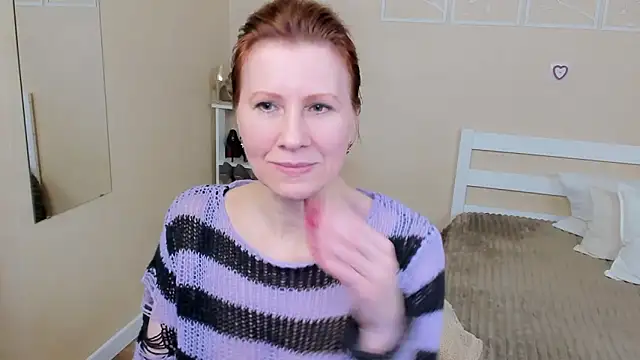 FoxySophia online show from March 3, 11:11 am