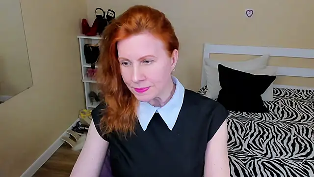 FoxySophia online show from May 4, 4:38 am