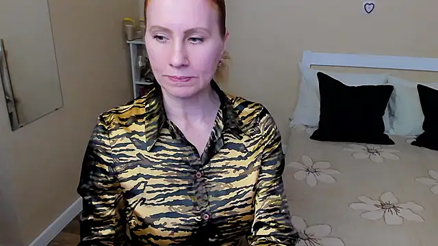 FoxySophia online show from September 26, 8:32 am
