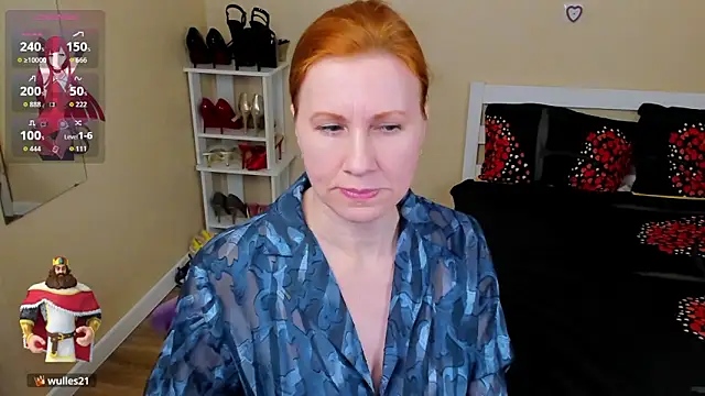 FoxySophia online show from April 7, 2:41 pm