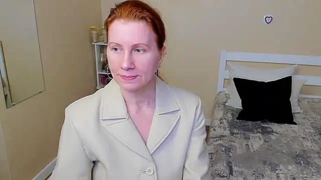FoxySophia online show from September 30, 3:40 pm