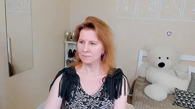 FoxySophia online show from March 8, 4:23 am