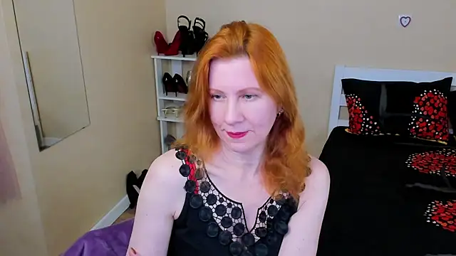 FoxySophia online show from April 24, 1:51 am