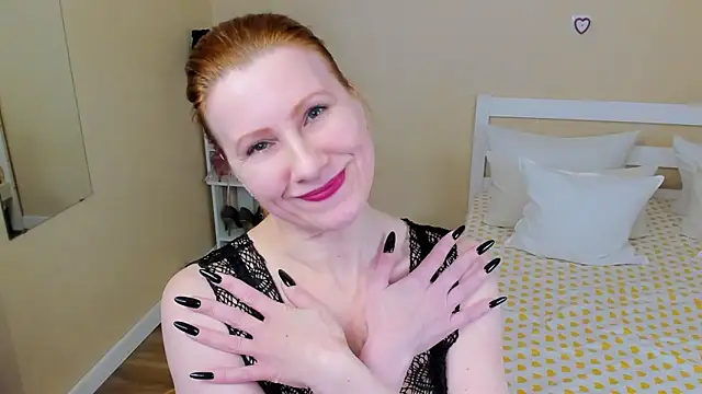 Snapshot of FoxySophia chatting on January 16, 12:58 am FoxySophia online show from January 16, 12:58 am