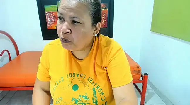 Snapshot of beckyummys chatting on March 5, 12:11 pm beckyummys online show from March 5, 12:11 pm