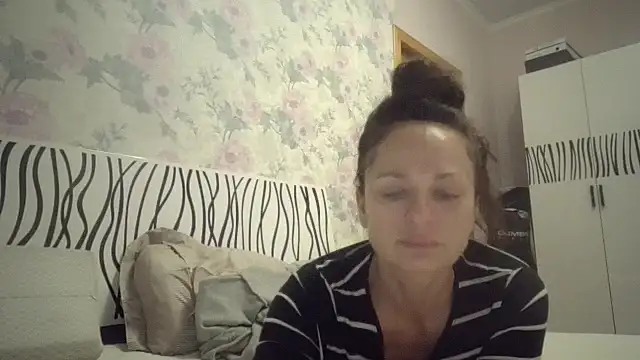 LindaStarS online show from October 18, 6:21 pm