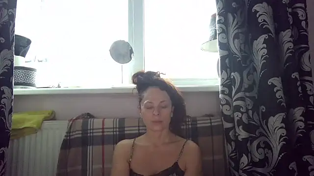 LindaStarS online show from February 25, 5:51 am