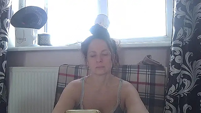 LindaStarS online show from May 23, 6:12 am