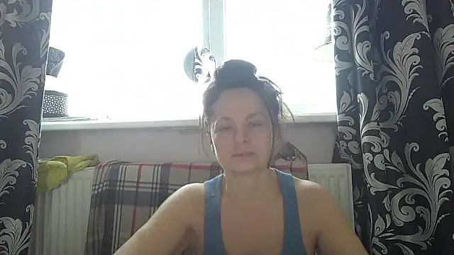 LindaStarS online show from March 1, 8:36 am