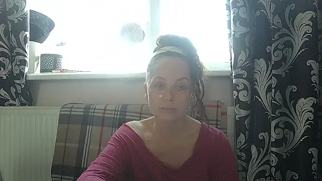 LindaStarS online show from April 14, 5:12 am