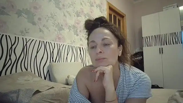 LindaStarS online show from May 9, 5:27 pm