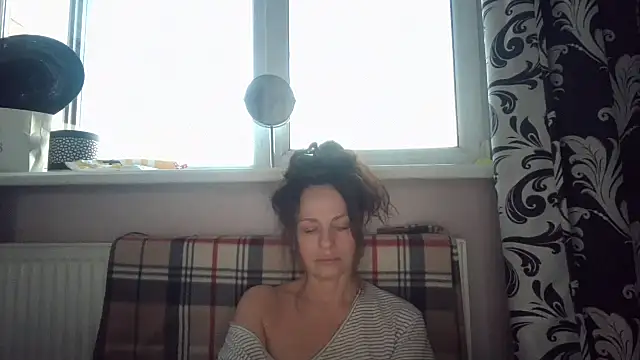LindaStarS online show from May 15, 5:33 pm