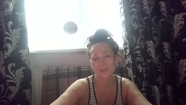 LindaStarS online show from March 30, 5:31 am