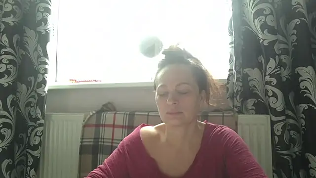 LindaStarS online show from April 9, 6:30 am