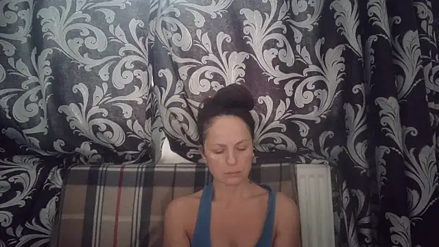 LindaStarS online show from November 18, 8:06 am