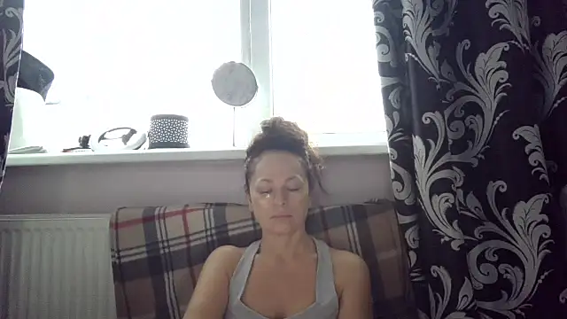 LindaStarS online show from February 15, 6:25 am