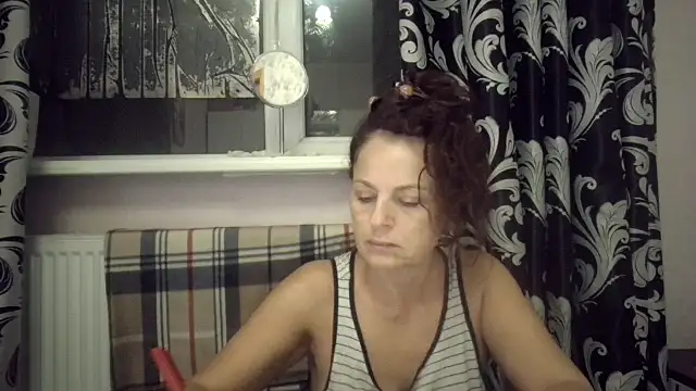 LindaStarS online show from November 10, 7:52 pm