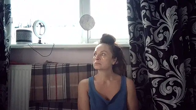 LindaStarS online show from February 11, 5:29 am