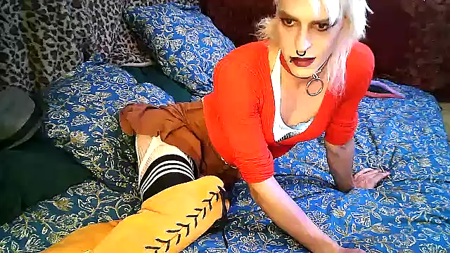 Snapshot of jessysky723 chatting on October 14, 10:42 pm jessysky723 online show from October 14, 10:42 pm