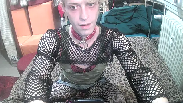 Snapshot of jessysky723 chatting on December 3, 2:33 pm jessysky723 online show from December 3, 2:33 pm