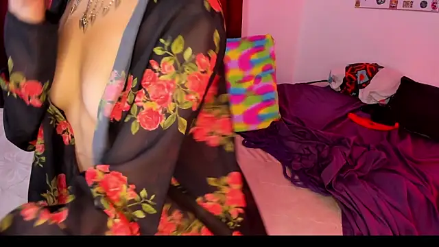 Snapshot of dungeongirls chatting on January 6, 11:09 pm dungeongirls online show from January 6, 11:09 pm