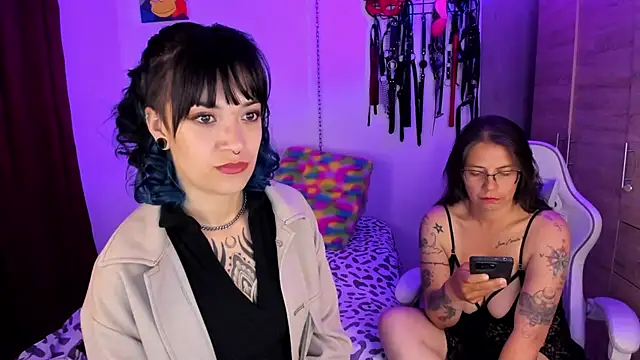 dungeongirls online show from May 14, 9:23 pm