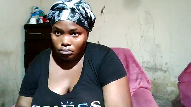 sexybigboobz online show from November 28, 5:51 am