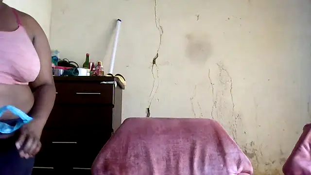 sexybigboobz online show from November 22, 5:39 am