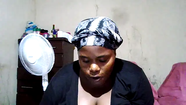 sexybigboobz online show from November 27, 3:45 pm