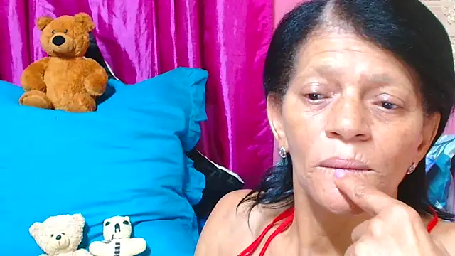 SLUTTYROXY online show from March 20, 8:40 pm