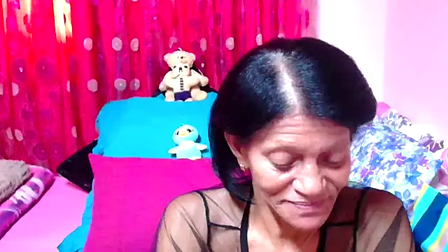 SLUTTYROXY online show from September 16, 6:58 am