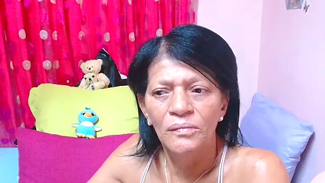 SLUTTYROXY online show from April 16, 8:15 am