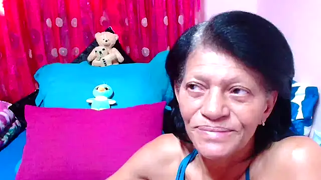 Snapshot of SLUTTYROXY chatting on October 23, 5:17 am SLUTTYROXY online show from October 23, 5:17 am