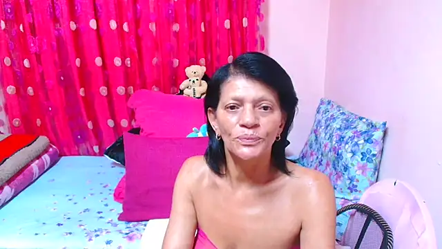 SLUTTYROXY online show from March 17, 5:49 pm