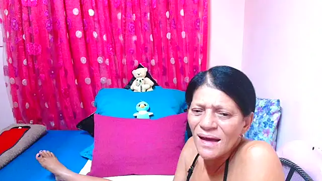 Snapshot of SLUTTYROXY chatting on February 13, 7:58 pm SLUTTYROXY online show from February 13, 7:58 pm