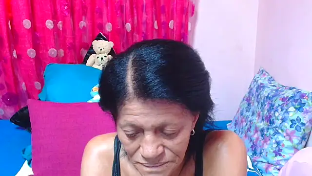 Snapshot of SLUTTYROXY chatting on February 16, 8:02 am SLUTTYROXY online show from February 16, 8:02 am